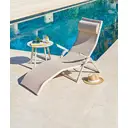 HESPERIDE Saona Table d'appoint de jardin ronde, D.50 x H.45 cm - Argile  image 1