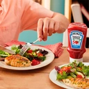 Heinz Tomato Ketchup 50% Less Sugar & Salt 880g image 4