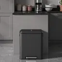 JOYFURNOS Poubelle de cuisine à 2 compartiments avec couvercle à fermeture douce, poubelle de recyclage en acier avec seaux intérieurs et pédale large, noir image 3