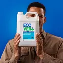 Ecover Honeysuckle & Jasmine Bio Laundry Concentrated Detergent Refill 5L image 3