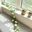 Wei's Moment Lot de 3 guirlandes de fleurs artificielles en soie roses blanches - 2 m image 5