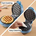 ochama Mini Gaufrier 550W Antiadhésif, Cuisson Uniforme Double Face, Appareil à Petit-Déjeuner Compact pour Gaufres Maison, Cuisine et Goûter image 4