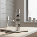 Adidas Déodorant anti-transpirant spray Pro Invisible - 200 ml image 1