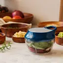 MASTRAD Mini hachoir manuel bleu avec 3 lames en acier inoxydable compact et sans fil - 500 ml image 1