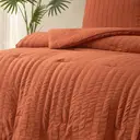 MEEALLHOME Parure de lit texturée Seersucker mandarine - 1 housse 135 x 200 cm et 1 taie 80 x 80 cm image 4