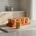 MAMA Nouilles instantanées en gobelets saveur porc, 16 x 70 g, boîte image 1