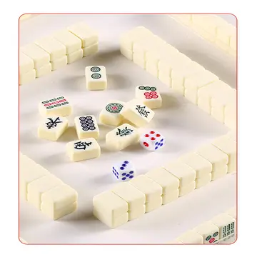 Jeu de Mah-jong Mini 24mm/0,94" - Set de Voyage Portable 144 Pièces - Dominos Chinois Classiques pour Jeu de Société Familial