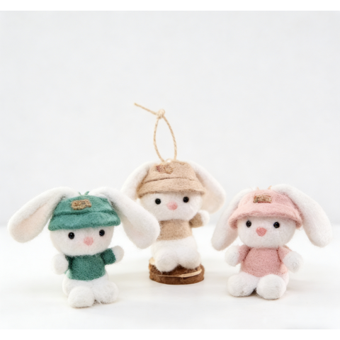 Peluche Porte-clés lapin à oreilles longues, modèle aléatoire - 11 cm