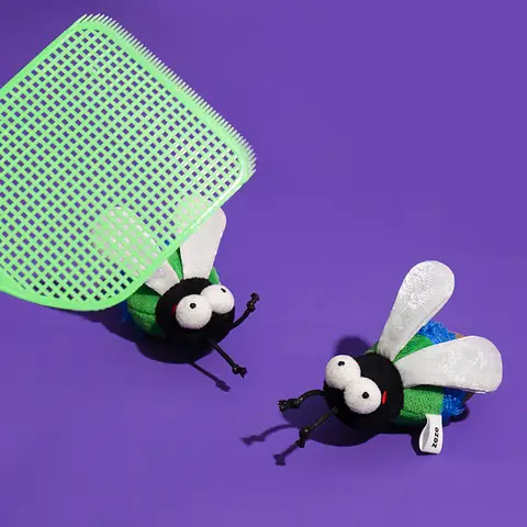 ZEZE Green Fly Catnip Cat Toy, Interactive Self-Play Kitten Chew Toy