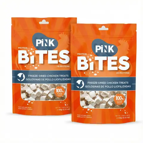 PINK Gefriergetrocknete Katzensnacks – Geschmacksrichtung Huhn, 2 × 60 g – lebensmitteltaugliches Hühnerfleisch – 80 % Rohprotein – Ohne Zusätze, Getreidefrei, Stärke- und Gelatinefrei – Knusprig & leicht zu kauen – Vertrauenswürdige kanadische Haustiermarke