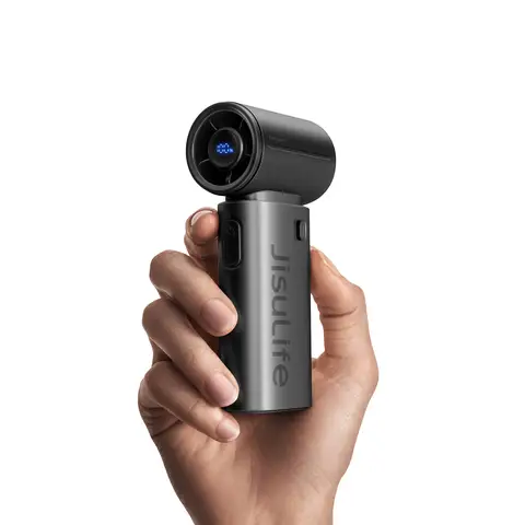 JISULIFE Ventilateur souffleur portable 9S Turbo – Équipé d'une batterie robuste de 5000 mAh pour une autonomie impressionnante de 22 heures, doté de 5 réglages de vitesse variables, d'un format mini peu encombrant, idéal pour une utilisation en déplacement, que ce soit aux concerts ou lors de voyages estivaux – Noir