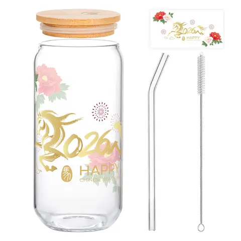 Alphynix 1 Jahr des Pferdes Glas 2026, 500ml klares Glas mit goldenem galoppierendem Pferdedesign & "FROHES CHINESISCHES NEUJAHR" Schrift, inklusive Bambusdeckel & Glasstrohhalm, Mondneujahrsgeschenk,Geschenk zum valentinstag, geschenk zum geburtstag