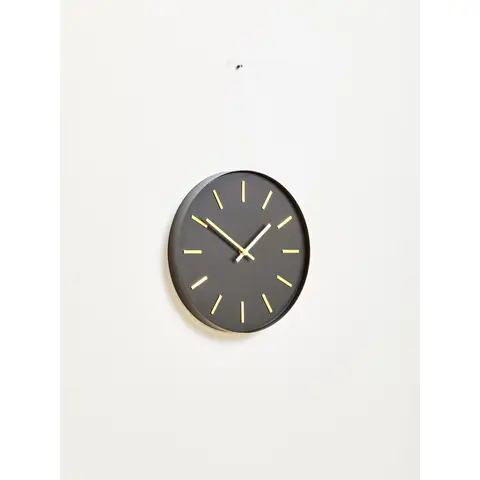 Premier Housewares schwarz-goldene Wanduhr, stylische Wanduhr für das Wohnzimmer, funktionale Küchenuhr, vielseitige große Wanduhr