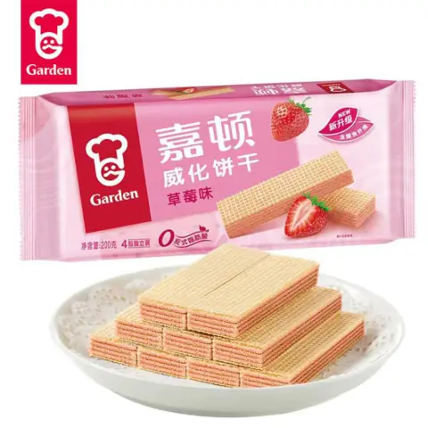 Garden Cream Wafers Strawberry Flavour 200g  嘉顿威化饼干草莓味200G