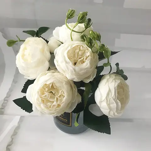 Yuejia Lot de 2 bouquets blancs de fleurs artificielles avec 5 fleurs et 4 bourgeons - 30 cm