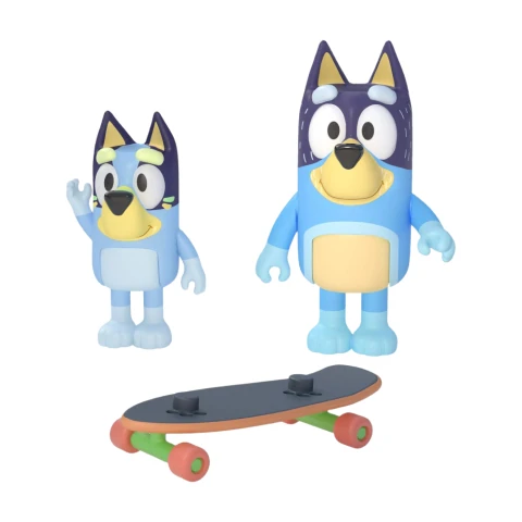 Bluey and Bandit 2 Figure Set with Skateboard