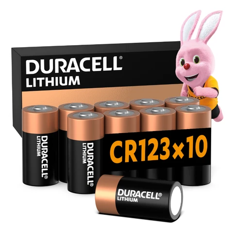 DURACELL CR123 Piles au lithium haute puissance 3V (CR123A / CR17345) (lot de 10) – Puissance longue durée – Pour appareils photos, lampes de poche, détecteurs de fumée et autres petits appareils électroniques – Fonctionnement garanti après 10 ans de conservation – Prévention des fuites.