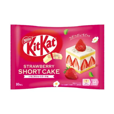 KitKat Cookies Strawberry Short Cake Flavour 10p 116g/pcs 奇巧草莓蛋糕口味威化饼乾  10枚 116g/袋