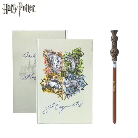 2er-Set Harry Potter Hogwarts 4-Häuser Notizbuch & Harrys Zauberstab-Stift. Offiziell lizenzierte Wizarding World Schreibwaren, exklusive Themenkollektion, Geschenk