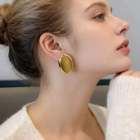 VoxorAI European and American style brown geometric cat's eye stone earrings, stud earrings, ear studs, ear accessories, all seasons