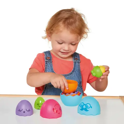 Tomy Toomies Hide & Squeak Nesting Eggs