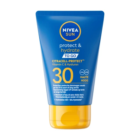 NIVEA SUN Protect & Hydrate Pocket Size Zonnemelk - Mini Zonnebrand - SPF 30 - Waterbestendig - Trekt snel in - 50 ml