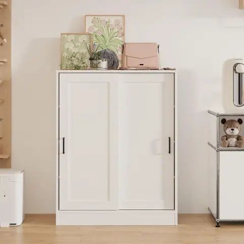 Caldion Moderner Weißer Schuhschrank mit Schiebetüren, Verstellbare Regale, Schwarze Griffe, Platzsparendes Design, Schuhaufbewahrung
