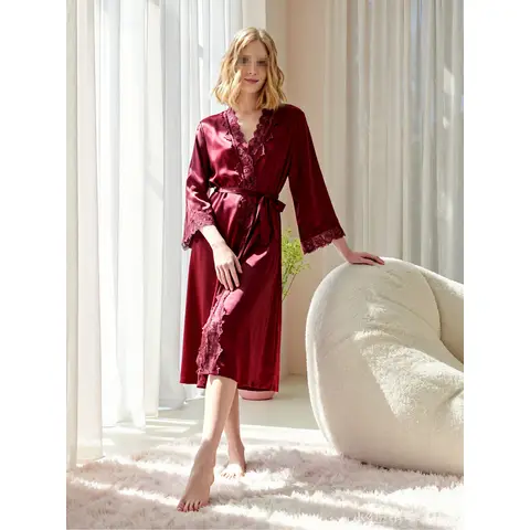 long-sleeved brick red silk-like bathrobe  M