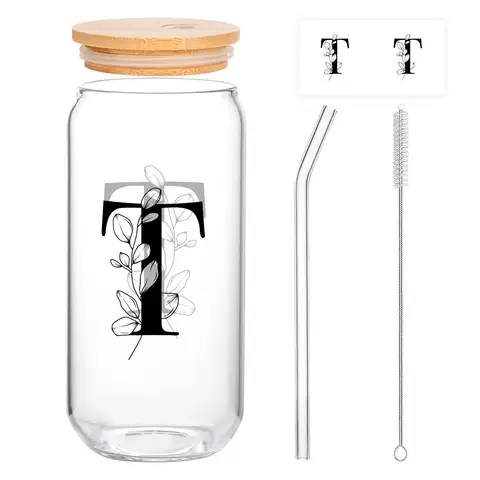 Alphynix 1 Stück moderne Glas-Hochglaskaraffe, 500 ml, mit Monogramm 'T'-Design, Deckel aus Bambus und Strohhalm, Tumbler für kalte Getränke wie Eistee, Saft und Boba