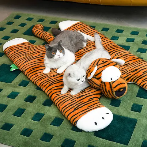 ZEZE Tiger Downhill Multi-Functional Pet Mat XL, Non-Slip Scratch Resistant, Cat Dog Bed & Play Mat