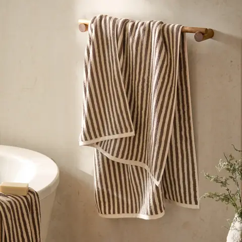 Yard Bath Towel Hebden Chocolate 70x130cm