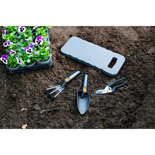 BLACK+DECKER Garden Tool Set 4 pcs - Knee Mat， Pruning Shears， Shovel and Claw - 13mm