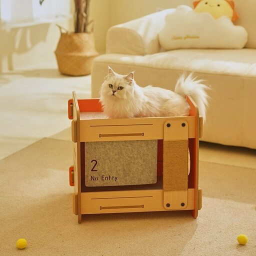 Coneko Bunk Bed and Cat Tree