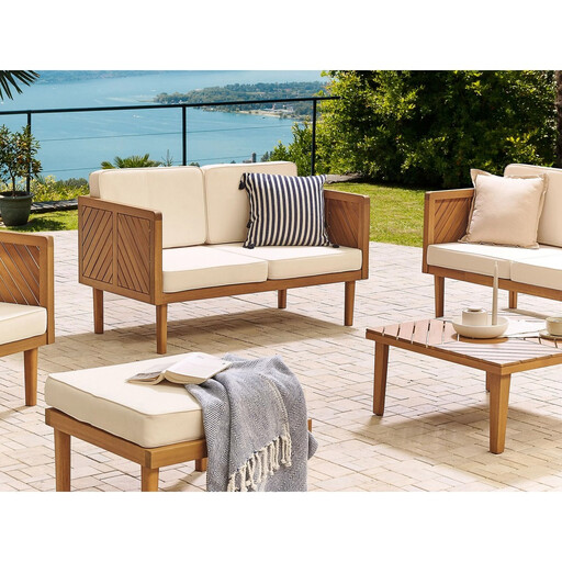 Beliani 2-Sitzer Gartensofa BARATTI aus hellem Akazienholz mit weißen Polstern