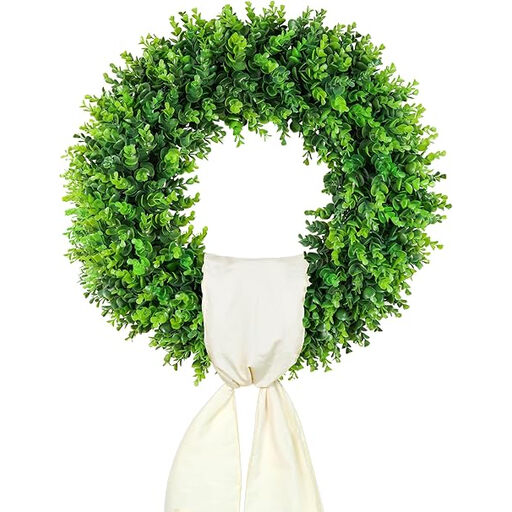 DDHS 20'' Boxwood Wreath with Hello Sign