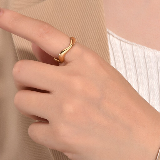 VoxorAI Irregular Curve Ring