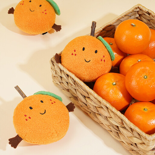 zeze Orange Silvervine Toy
