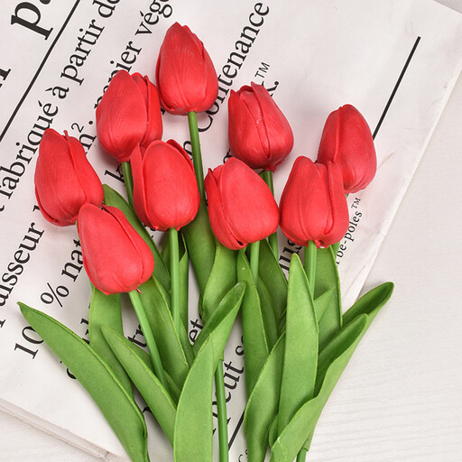 Wei's Moment 7Pcs Artificial Tulips Flowers Fake Flowers Latex Tulips Real Touch, Multicolor Red