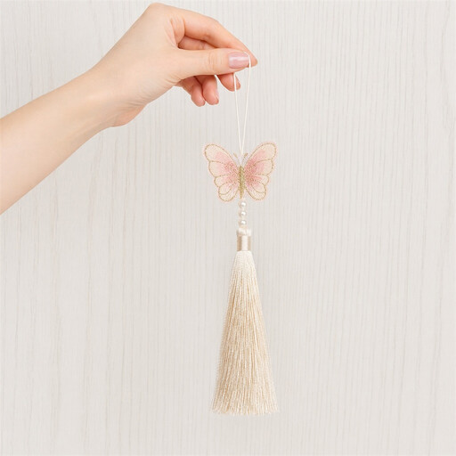 Pampille style chinois broderie papillon rose
