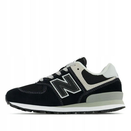 New Balance PC574EVB en noir avec lacets