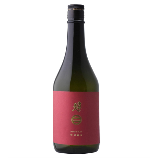 Nanbu Bijin Tokubetsu Junmai Sake 720ml