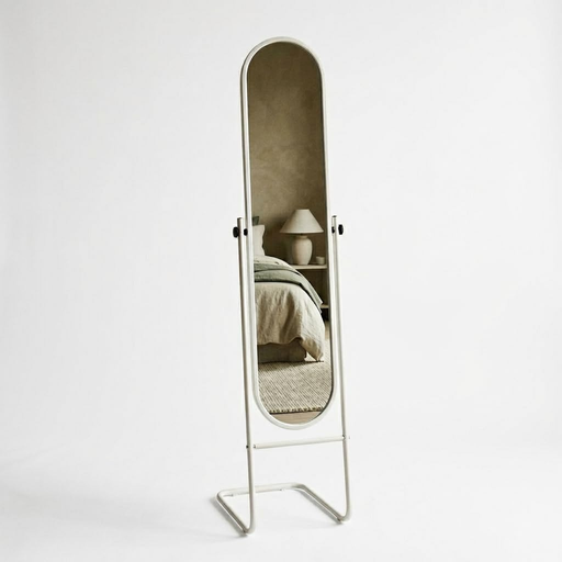 Harbour Housewares Full-Length Round Freestanding Mirror 153 cm x 30 cm - White