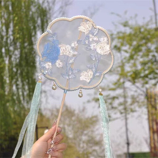 Huacan Chinese style retro embroidery fan dance fan