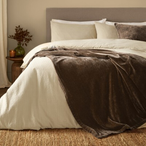 Yard Throw Heavy Chenille Brown 130x180cm