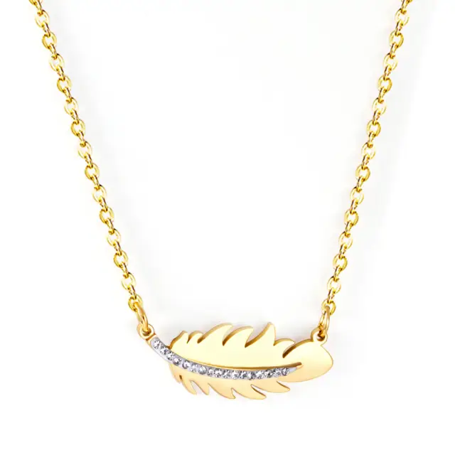 Leaf and Diamonte Pendant 18K Gold Plated 40cm Necklace