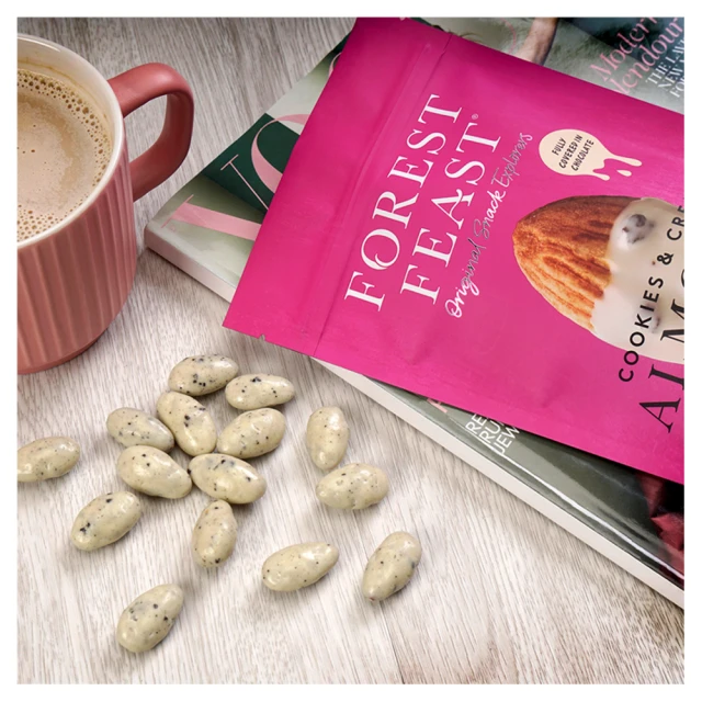 Forest Feast - Cookies & Cream Almonds 120g