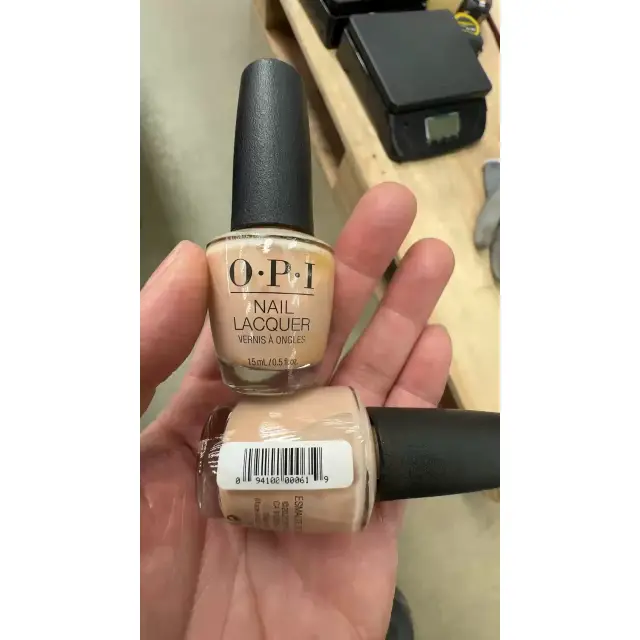 OPI Nail Lacquer 15 ml - Samoan Sand