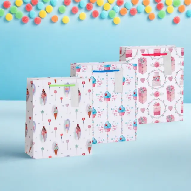 MIKIREI Medium Gift Bag - Candy & Cakes, Pack of 6